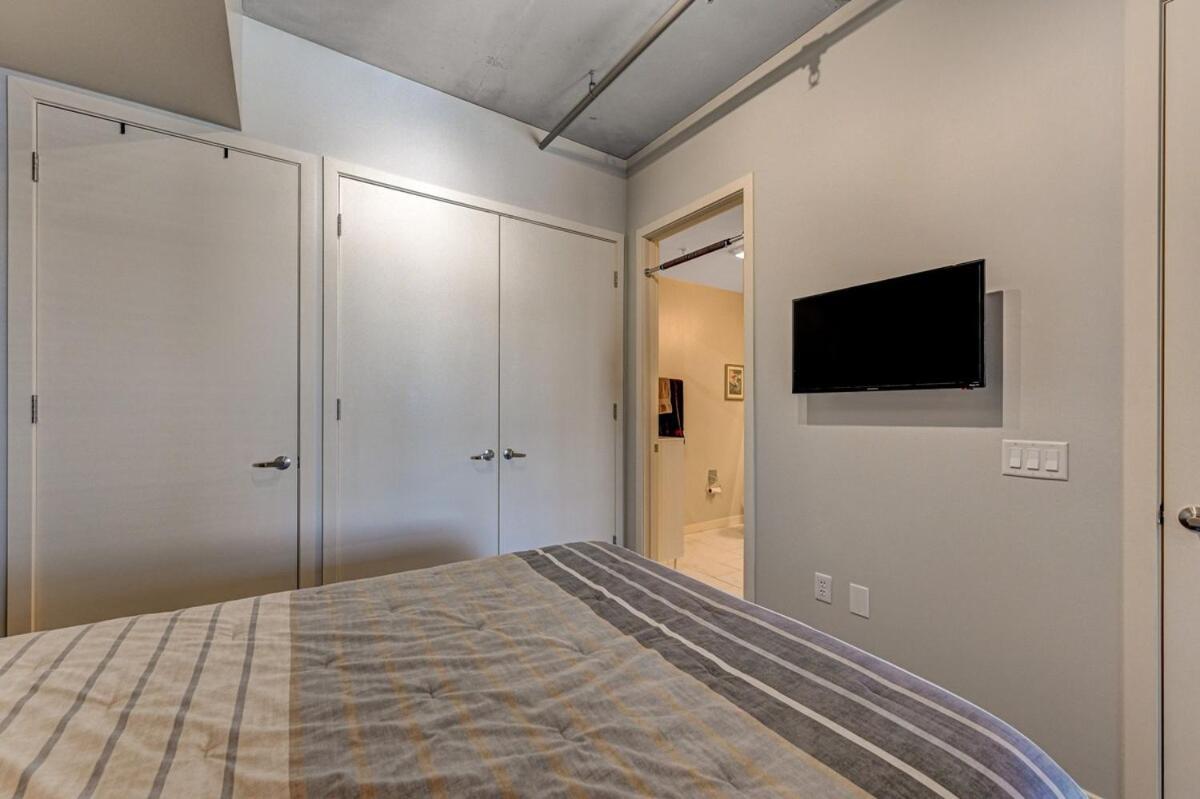 Studio High-Rise In Downtown Vegas Apartment Las Vegas Bagian luar foto